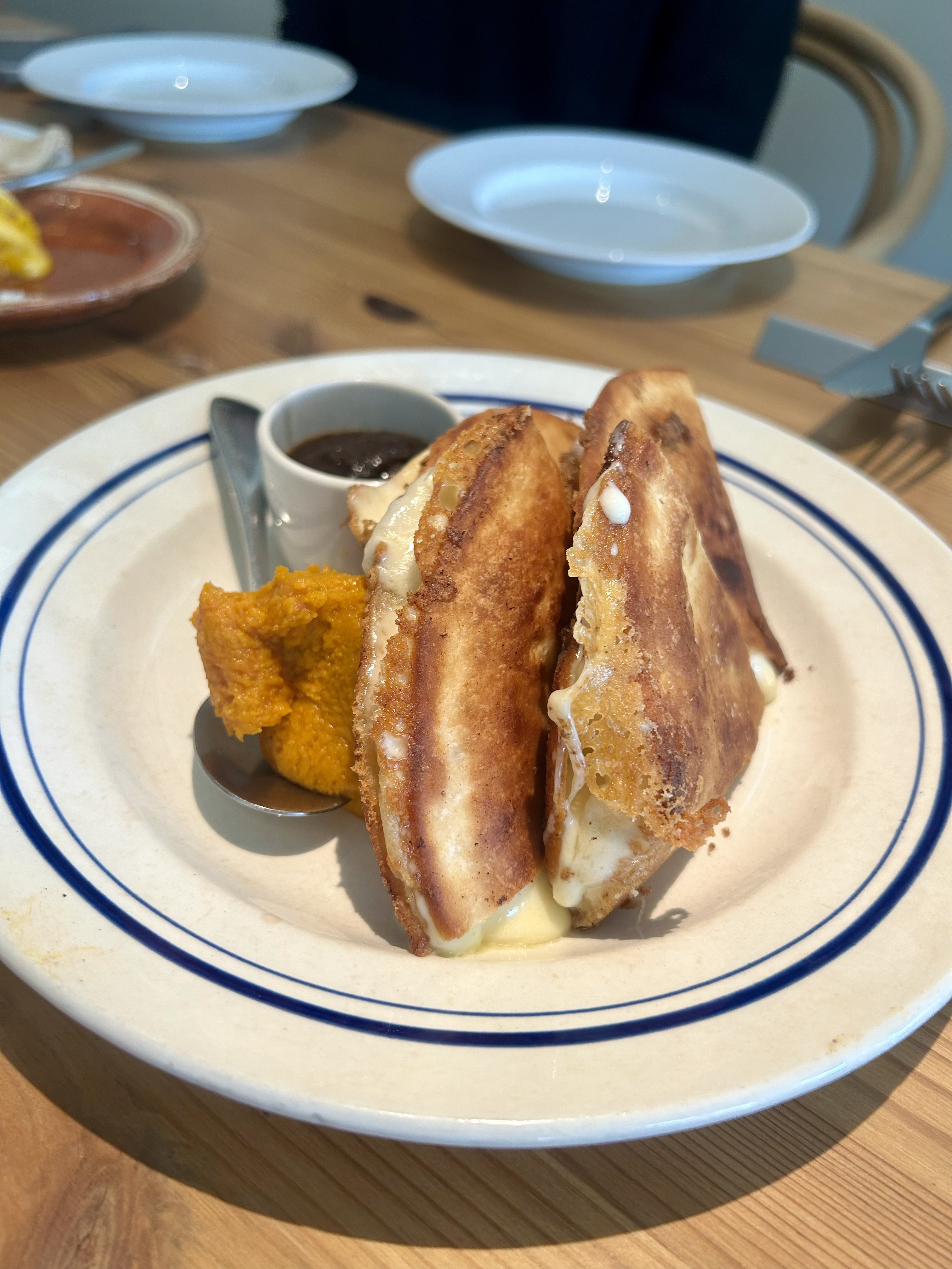 夙川「KOTTABOS」でランチ体験！川沿いの隠れ家ワインバーで南米料理を堪能のイメージ画像