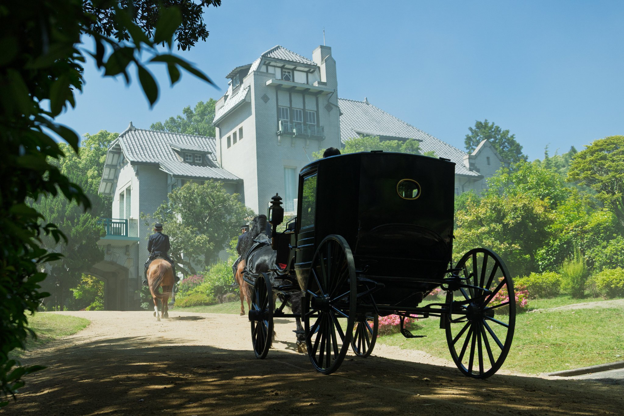 岡田准一主演「イクサガミ」神戸迎賓館で撮影！Netflixで配信、国内外で話題のイメージ画像