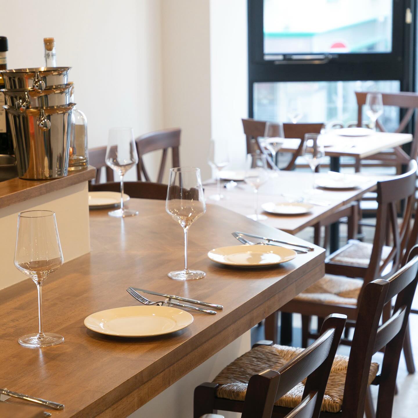 元町に現れた隠れ家イタリアン！da Ypsilonで自家製パスタとワインに酔いしれるのイメージ画像