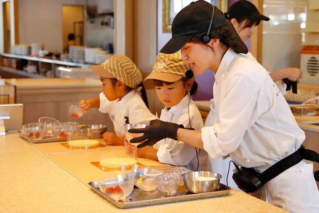 思い出を贈ろう！TOOTH TOOTHでキッズパティシエ体験、バレンタインケーキ作りのイメージ画像