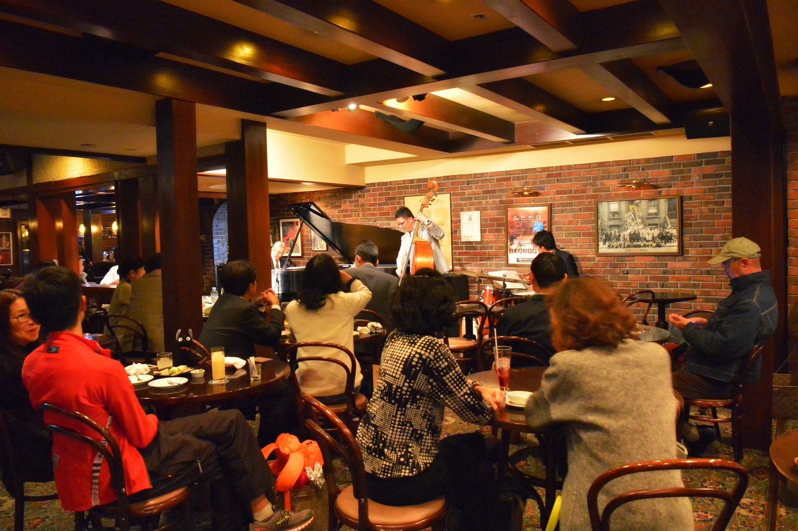 神戸ポートタワー×SONE コラボ！夜景とジャズの特別な夜のイメージ画像