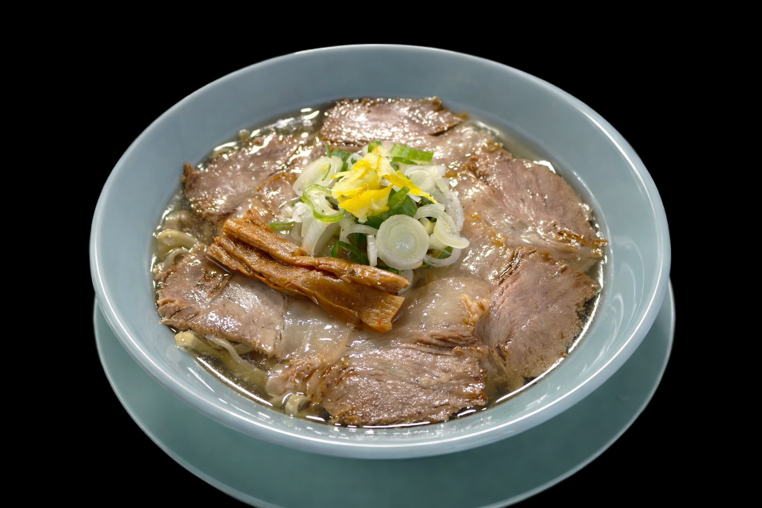 県庁前駅すぐ！秋田発「肉中華そば錦」関西初上陸！すき焼き風アレンジものイメージ画像