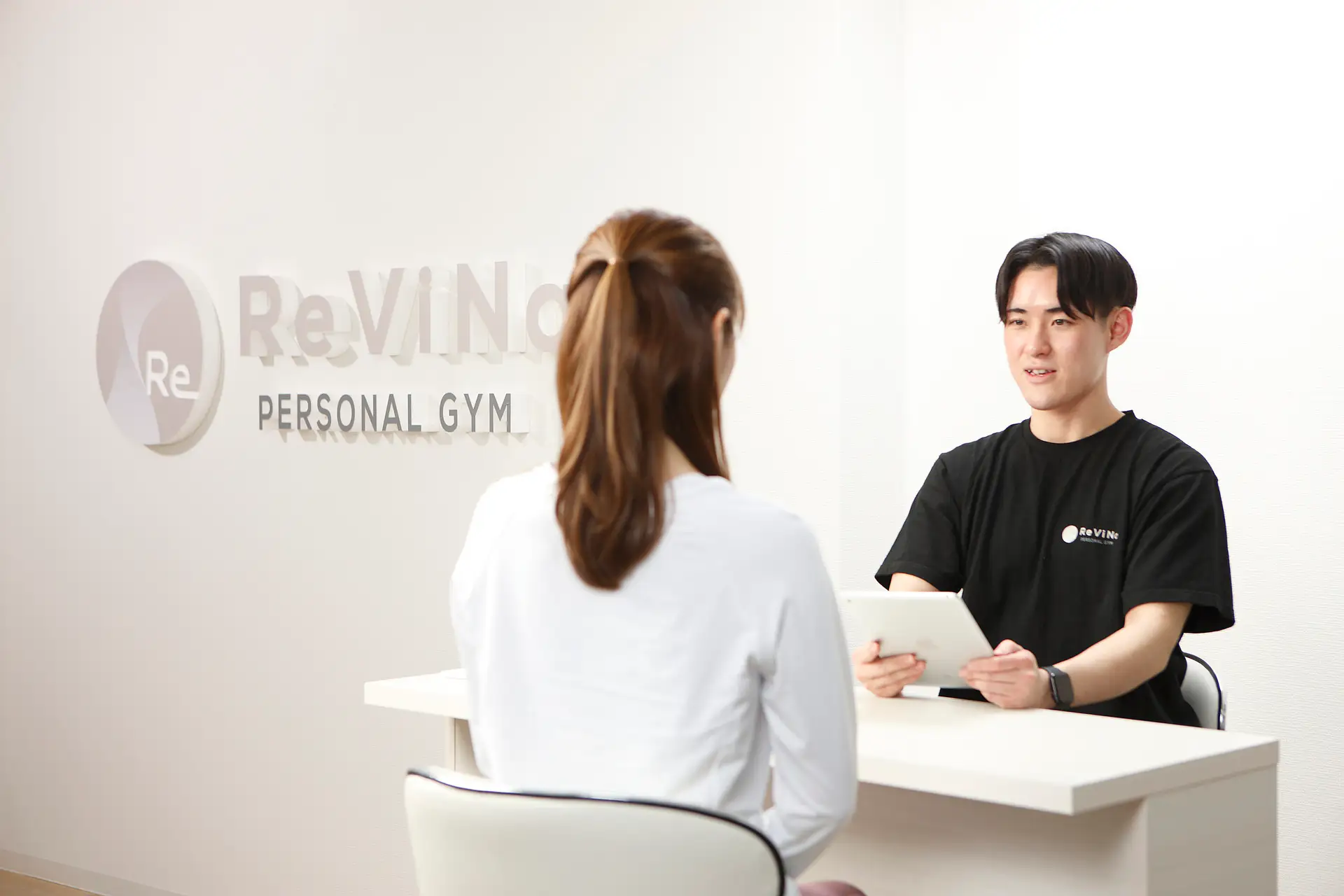 魚住駅前にパーソナルジムReViNaが2月1日オープン！料金や特徴を紹介のイメージ画像