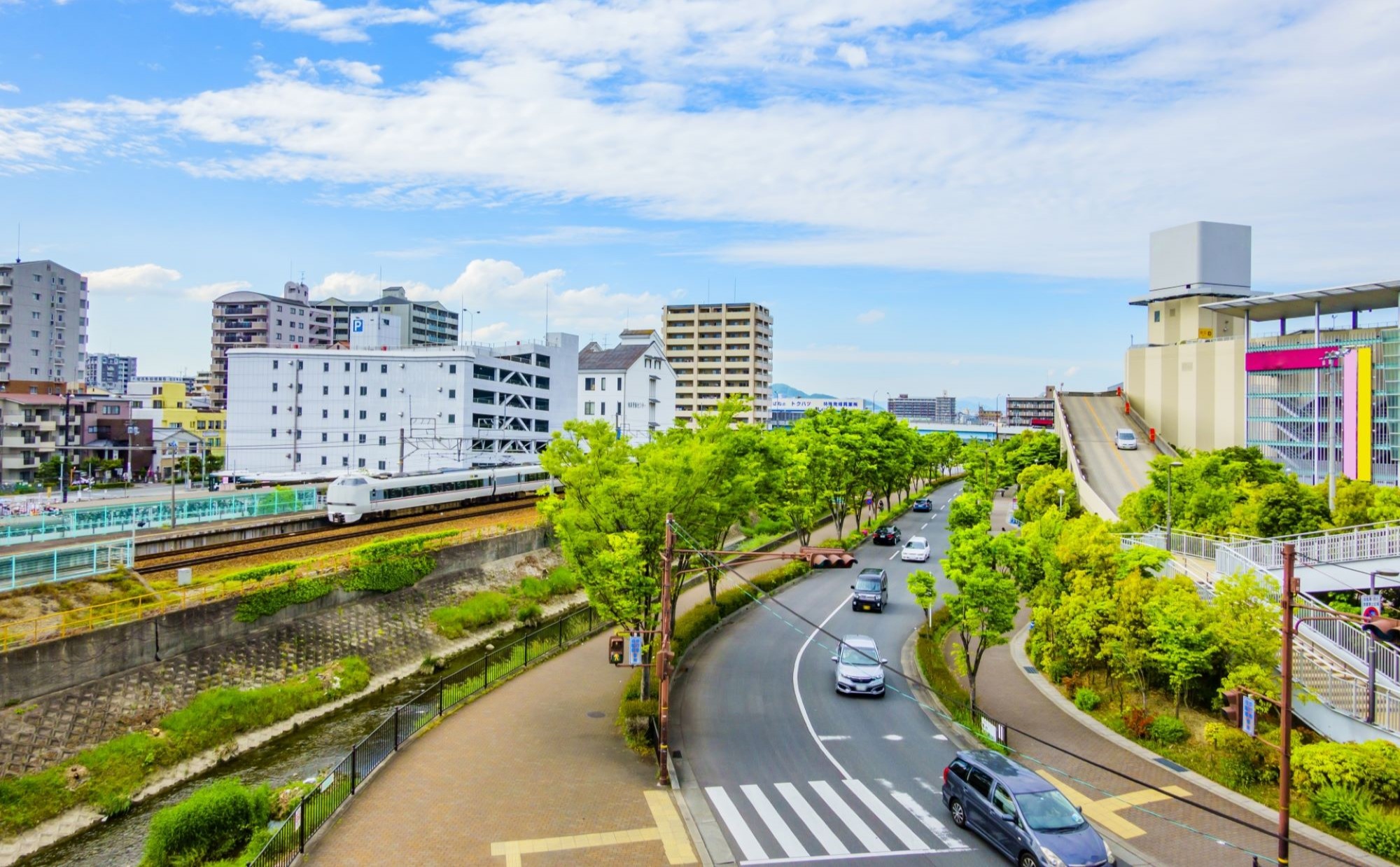 伊丹市、全市民へ6千円分バニラVisaギフト配布 - 物価高騰対策のイメージ画像