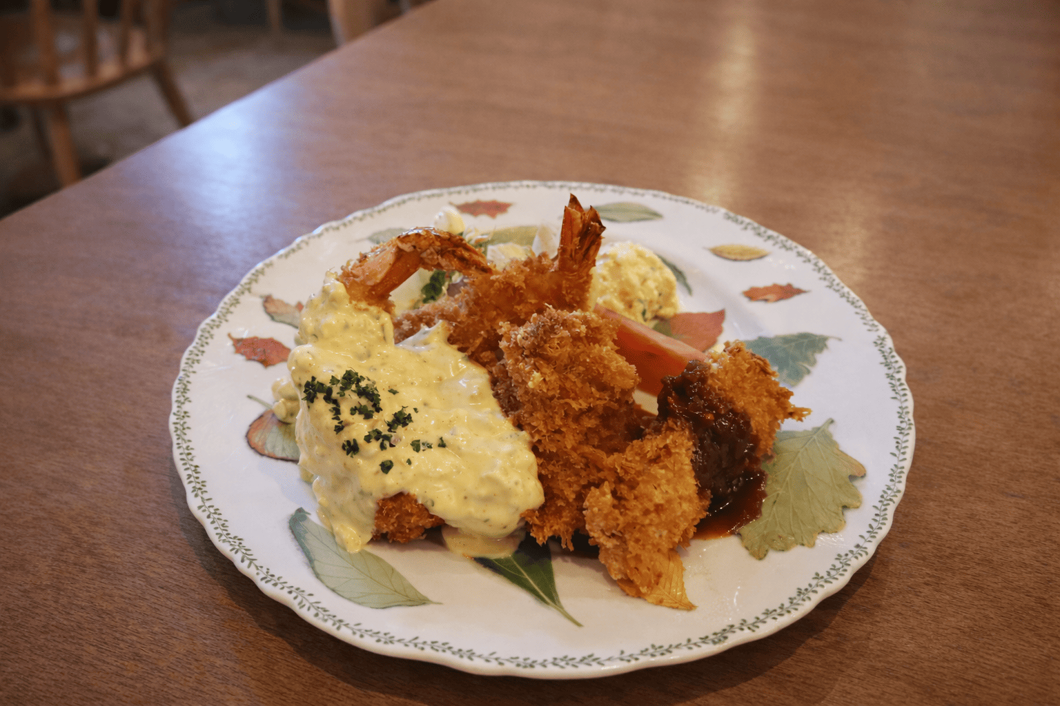 明石 西新町に洋食ログシー2号店オープン！地元食材に舌鼓のイメージ画像